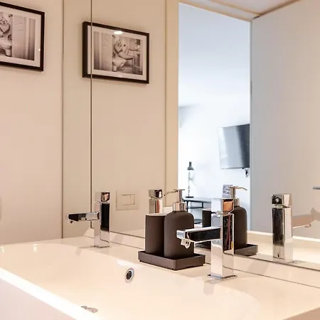 Apartment Terrazza Ai Parioli - Affascinante Loft Su 2 Piani *